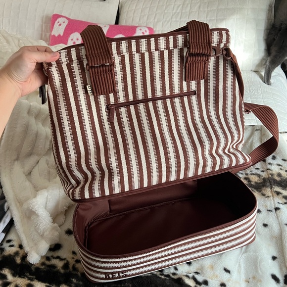 Beis Mini Weekender in Maple Stripe - Picture 7 of 9
